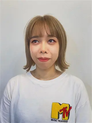 ショート カラー 似合う髪型見つけます AYAKAのヘアスタイル