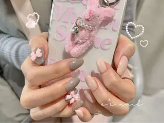 ネイル e’s nail Lumièreのネイルデザイン