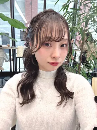 セミロング ヘアアレンジ すぎもと さき⚡️ レイヤー・*パーマのヘアスタイル