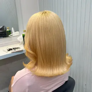 ショート カラー ブリーチカラー 🩵MIZUKIのヘアスタイル