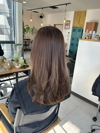 ロング カラー 水間 鈴奈のヘアスタイル
