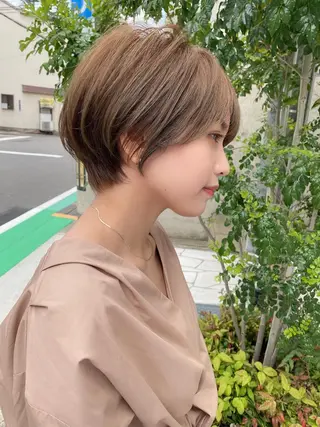 ショート カラー 栗原 瑠世のヘアスタイル