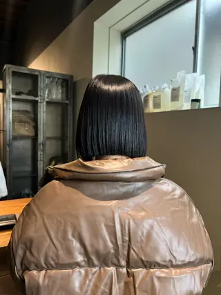 ショート あやの/レイヤー /ベージュカラーのヘアスタイル