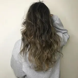 ロング 髪質改善 Daisukiのヘアスタイル