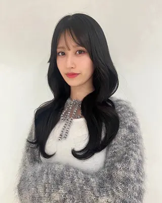 ロング 海外風レイヤー🎀 新宿MOMOKA🍑のヘアスタイル