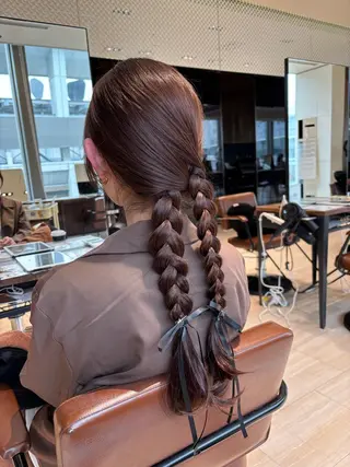 ミディアム ヘアアレンジ 穂積 未優のヘアスタイル