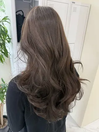 ロング カラー 透け感color/ SUのヘアスタイル