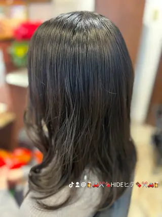 セミロング カラー 織田 英之のヘアスタイル
