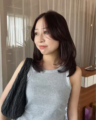 ミディアム 義本 風佳のヘアスタイル