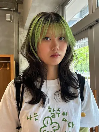 ロング カラー wewe: momoeのヘアスタイル