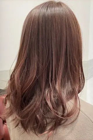 ロング カラー ヘアアレンジ 佐藤 睦月のヘアスタイル
