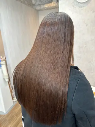 ロング GLOSS 心斎橋 山上のヘアスタイル