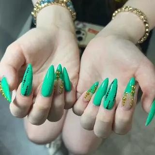 ネイル IROHA nail Ami🐊🎀のネイルデザイン