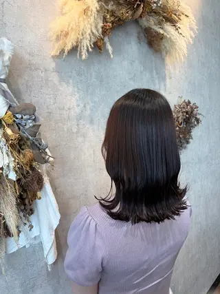 セミロング 艶髪/透明感カラー 下山 萌華のヘアスタイル