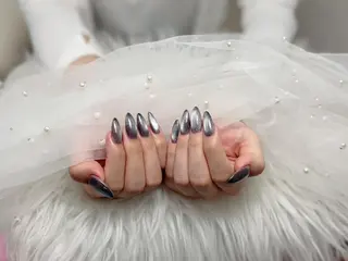 ネイル 💕リリ 🩷のネイルデザイン