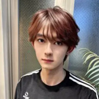 メンズ 🎀韓国レイヤー/シ ョート×透明感カラーのヘアスタイル