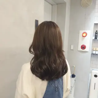 カラー 平山 結実のヘアスタイル