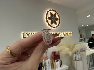 ネイル LYYM Salon Miraのネイルデザイン