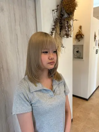 セミロング 衛藤 澄玲のヘアスタイル