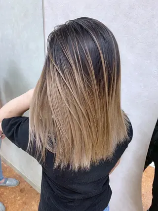 ミディアム 穐田 司樹のヘアスタイル