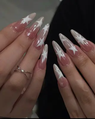 ネイル Genie Mika Nailsのネイルデザイン