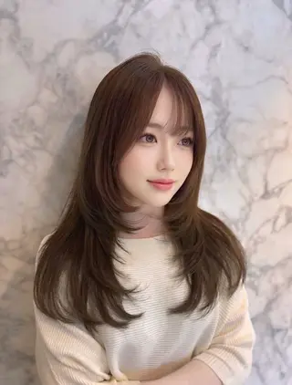 セミロング せいと🌟韓国風| 艶髪ストレート|上尾のヘアスタイル
