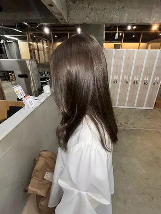 ロング 湯浅 美玖のヘアスタイル