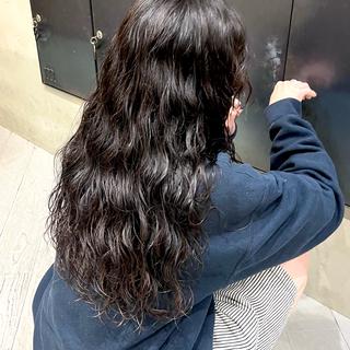 ロング パーマ なな/ICI/レイヤ ーパーマ/上前津のヘアスタイル