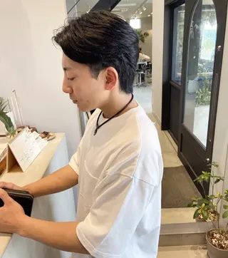 ショート カラー メンズ 石田 俊介のヘアスタイル