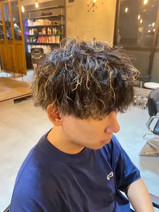 ショート カラー パーマ メンズ ツイスパ特化 石川 歳也のヘアスタイル