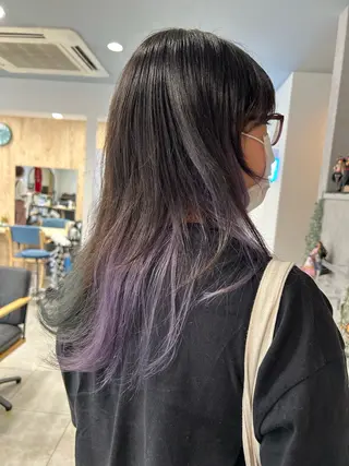 セミロング カラー 山岡 茉琳のヘアスタイル