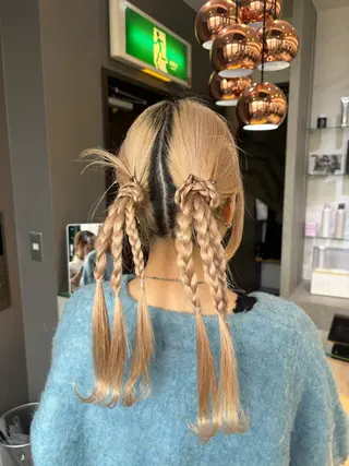 セミロング ヘアアレンジ jill by gisel＿のヘアスタイル