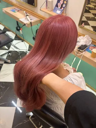 ロング カラー 🩶ナチュラル ハイトーン/はちすのヘアスタイル