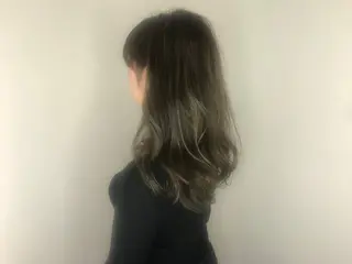 カラー still .のヘアスタイル