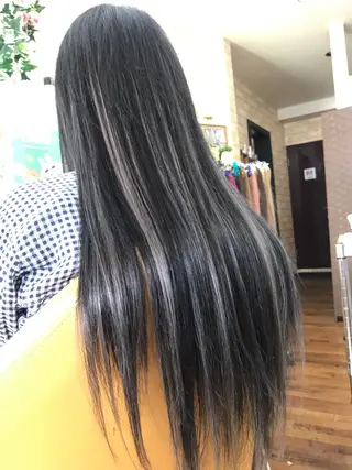 お→の さとしのヘアスタイル