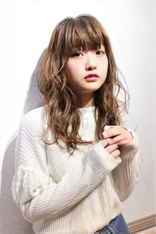 ミディアム 所渉/韓国レイヤー /ウルフカットのヘアスタイル