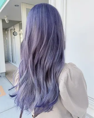 ロング カラー 森安 華楠のヘアスタイル