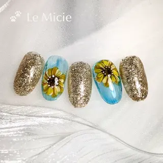 ネイル ナリタ・ マミのネイルデザイン