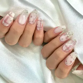 ネイル Ayaka 🧸☀️ 銀座/韓国ワンホンのネイルデザイン