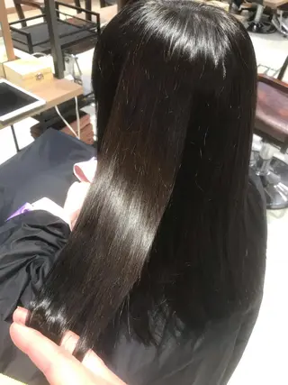 ロング ブリーチカラー☆ 再生トリートメントのヘアスタイル