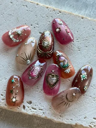ネイル FIORITURA Maikoのネイルデザイン