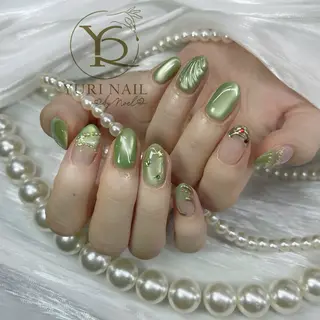 ネイル YURI Nail NARITAのネイルデザイン