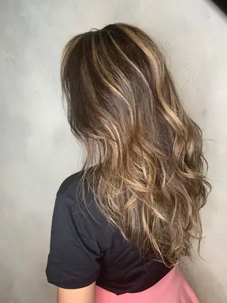 ロング カラー 沖縄東京2拠点美容師 mamicoのヘアスタイル