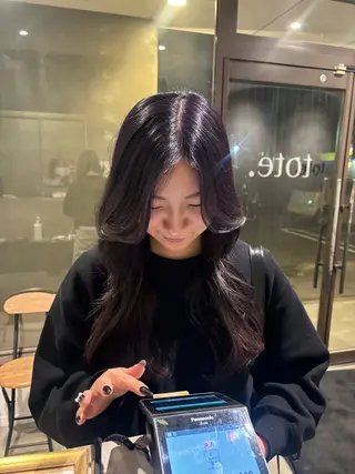 ロング 小木曽 里華のヘアスタイル