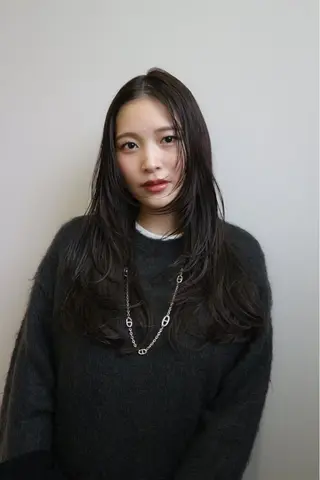 ロング カラー AKO .のヘアスタイル