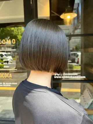 ショート momo /鍛冶屋町のヘアスタイル