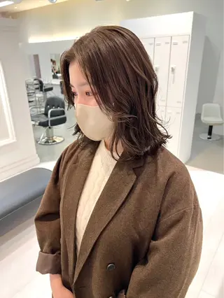 ミディアム カラー NANO／ ブリーチ×レイヤーのヘアスタイル