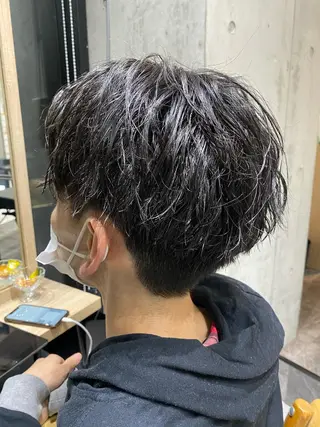 パーマ メンズ 似合う髪型見つけます AYAKAのヘアスタイル