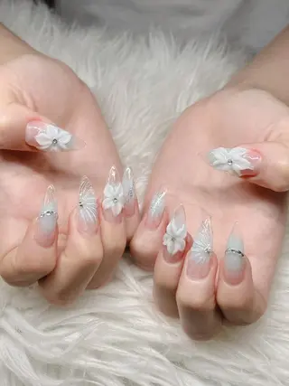 ネイル Lee Nailsのネイルデザイン