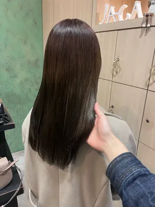 カラー NEIRO/ベージュ /グレージュのヘアスタイル